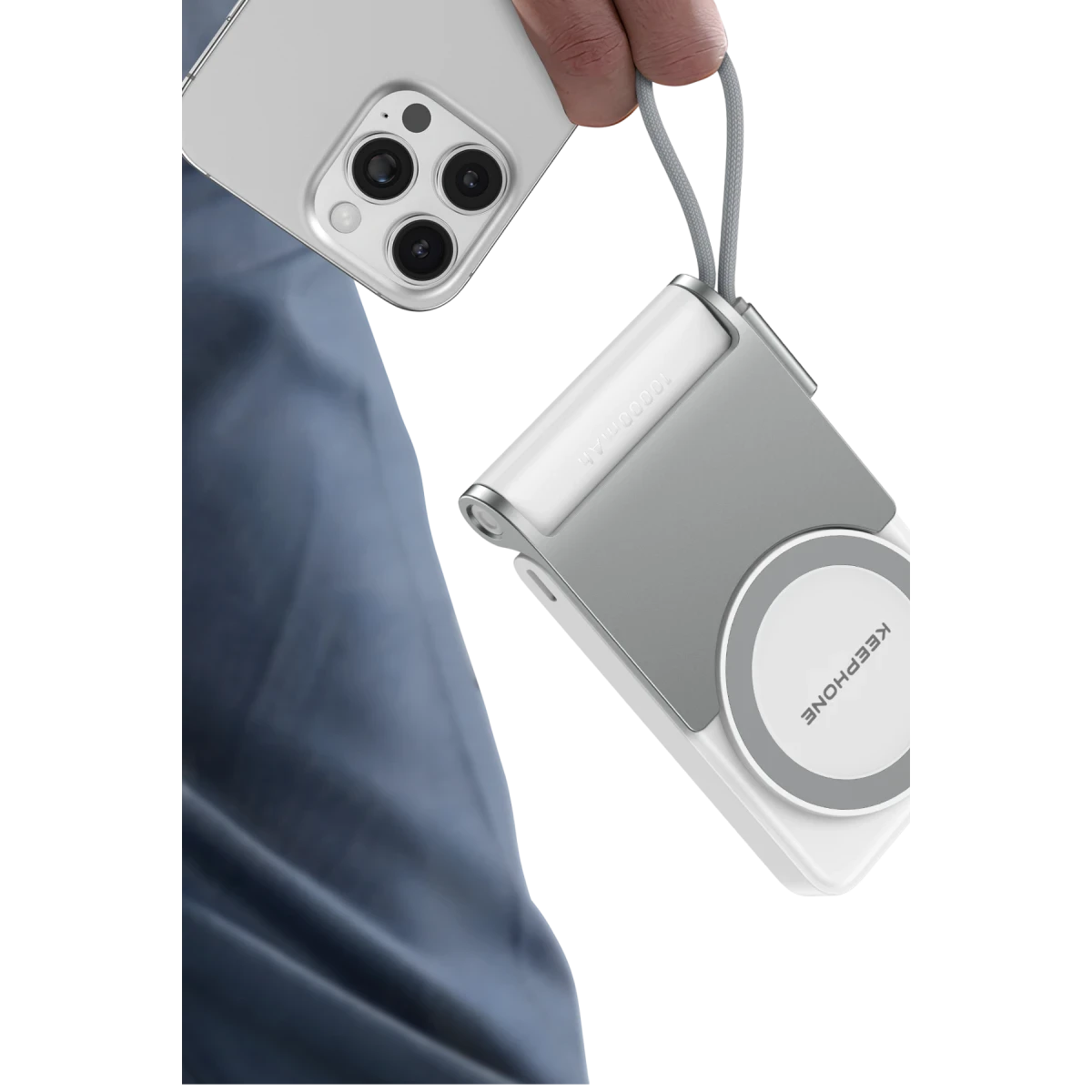 Keephone PB45 Hotta 10.000 mAh 22.5W Dahili Type-C Kablolu 15W Kablosuz Şarj Destekli Standlı PD Magsafe Powerbank - Beyaz
